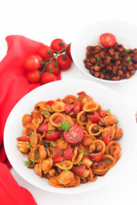 One Pot Orcciette mit Kichererbsen