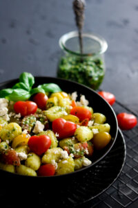 Bärlauchpesto Gnocchi Salat