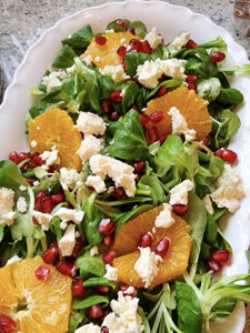 Wintersalat mit Orangen und Granatapfelkernen