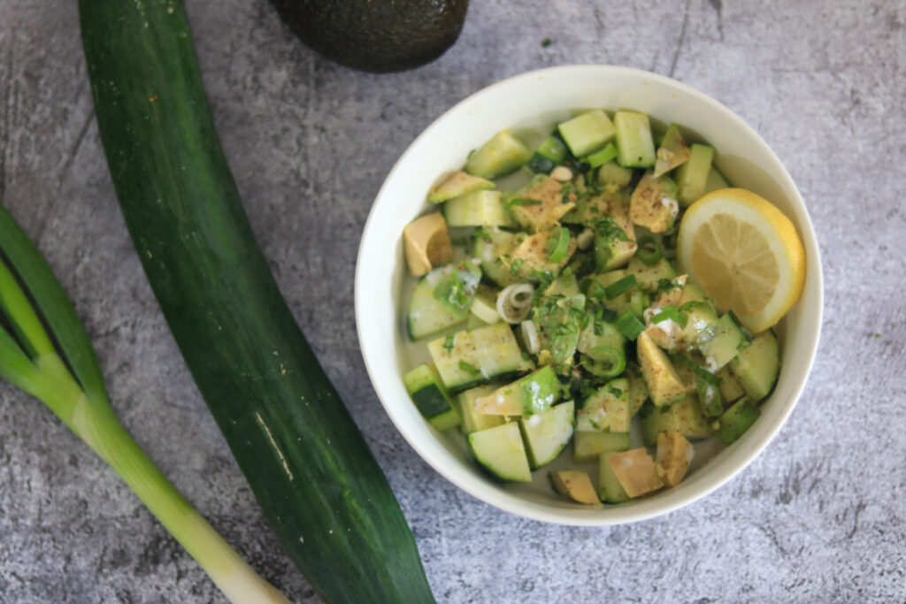 Gurken - Avocado -Salat