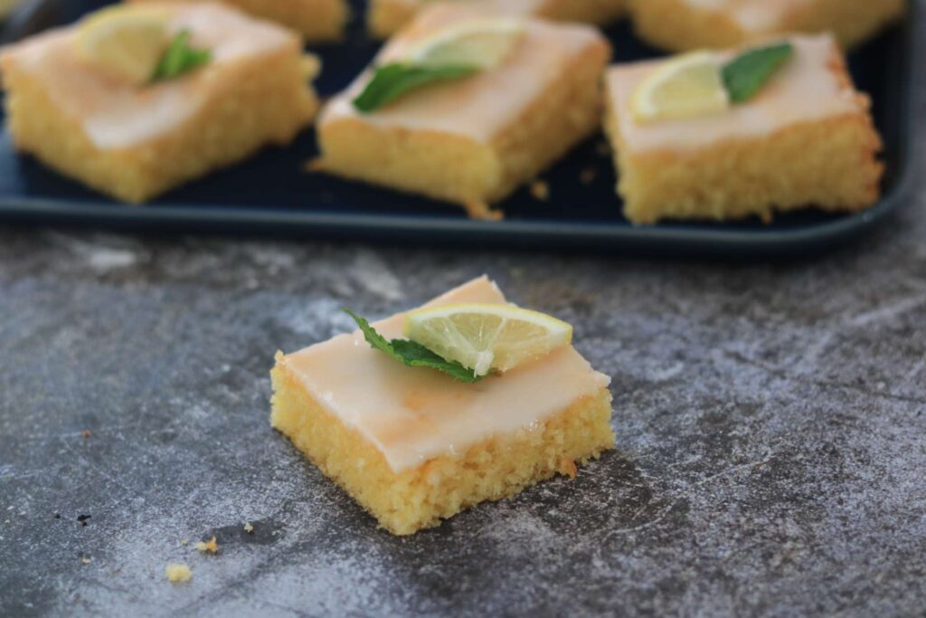 Bester Zitronenkuchen vom Blech 5 bester Saftiger Zitronenkuchen